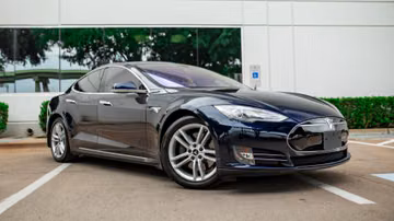 Tesla Model S, 2013