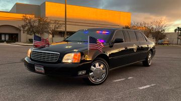 Cadillac Deville Presidential Limousine, 2000