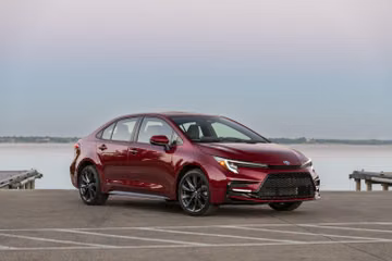 Toyota Corolla 1.8 Hybrid Sedan specs