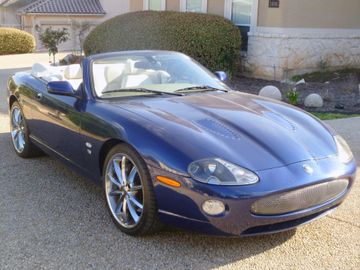 Jaguar XKR, 2005