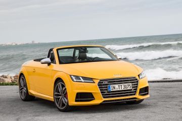 Audi TT-S Roadster (Mk III 320 PS) specs
