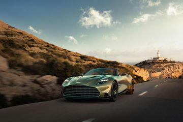 Aston Martin Vanquish Volante (Mk III) specs