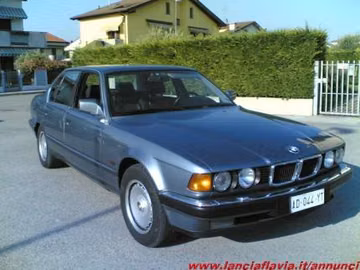 BMW 750i (E32) specs