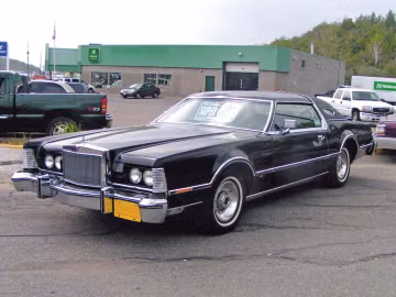 Lincoln Continental Mark IV, 1975