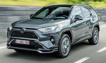 Toyota RAV4 2.5 (Mk V) specs