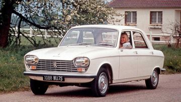 Peugeot 204 specs
