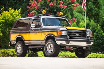Ford Bronco XLT 4x4, 1990