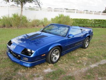 Chevrolet Camaro IROC Convertible, 1989