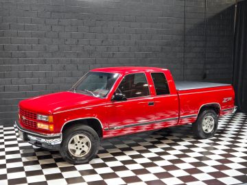 Chevrolet K1500 Extended Cab Silverado Z71 Pickup, 1998