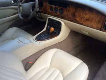 JAGUAR XK8 CONVERTIBLE, 1997