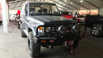 Toyota HZJ-73 Land Cruiser, 1990