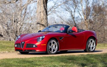 Alfa Romeo 8C Spider, 2009