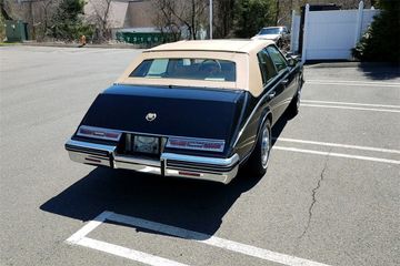 CADILLAC SEVILLE, 1985