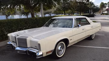 Chrysler New Yorker Brougham, 1977
