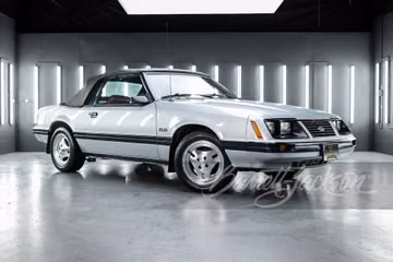 FORD MUSTANG GLX CONVERTIBLE, 1983