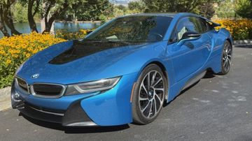 BMW i8, 2014