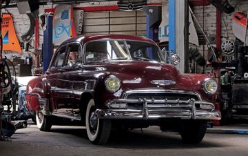 CHEVROLET Styleline Deluxe, 1952