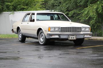 Chevrolet Caprice Classic Sedan, 1984