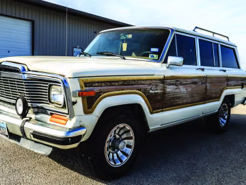 Jeep Grand Wagoneer, 1985