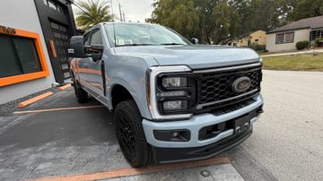 Ford F-250 Lariat Pickup, 2025