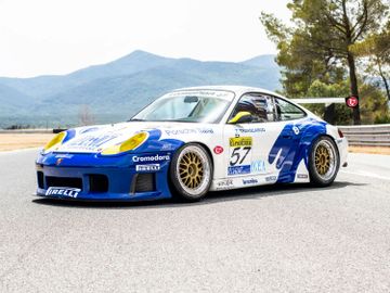 Porsche 911 GT3 R, 2000