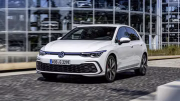 VW Golf 1.5 eTSI (Mk VIII 130 PS) specs