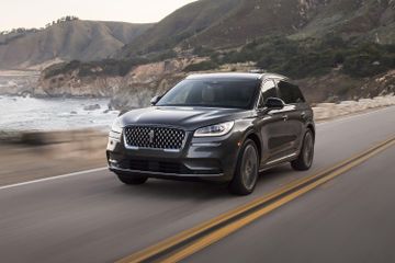 Lincoln Corsair Hybrid specs