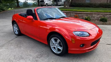 Mazda MX-5 Miata Convertible, 2006