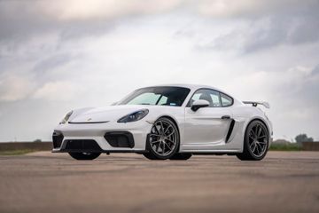 Porsche Cayman GT4, 2023