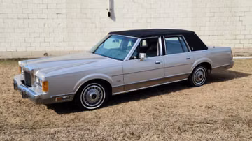 Lincoln Town Car, 1989