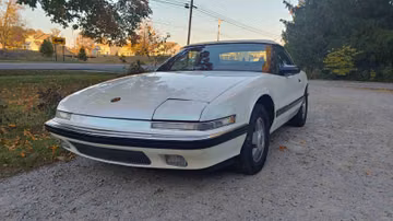 Buick Reatta Convertible, 1990