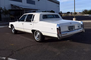 Cadillac Brougham Sedan, 1991