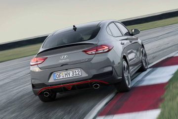 Hyundai i30 N Performance Fastback (Mk III) specs