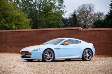 Aston Martin V8 Vantage Coupé, 2010