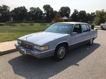 Cadillac Fleetwood, 1990