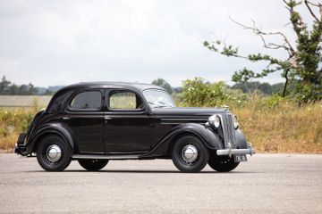 Ford V8 Pilot Saloon, 1949