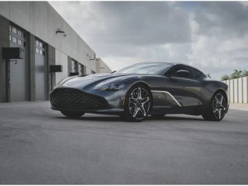 Aston Martin DBS GT Zagato, 2020