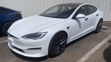 Tesla Model S Plaid, 2021