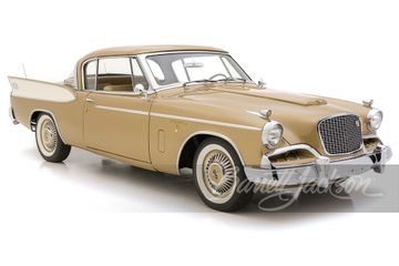 STUDEBAKER GOLDEN HAWK، 1957