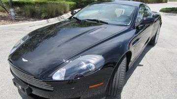 Aston Martin DB9, 2005