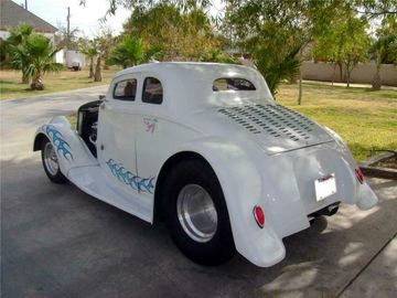 WILLYS CUSTOM 2 DOOR COUPE, 1933