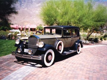 Pierce-Arrow Model B Club Sedan, 1930