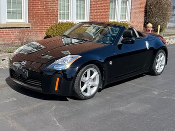 Nissan 350Z Touring Convertible, 2004