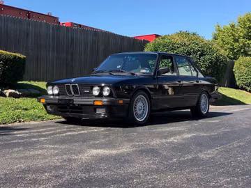 BMW M5, 1988