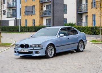 BMW M5 (E39), 2001