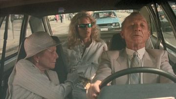 Honda Accord in The Man with One Red Shoe (1985)
