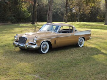 Studebaker Golden Hawk, 1957