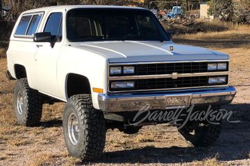 CHEVROLET K5 BLAZER CUSTOM SUV, 1990