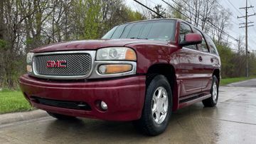 GMC Yukon Denali, 2004