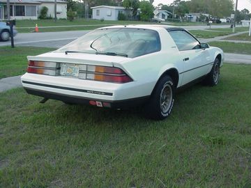 Chevrolet Camaro Berlinetta, 1984